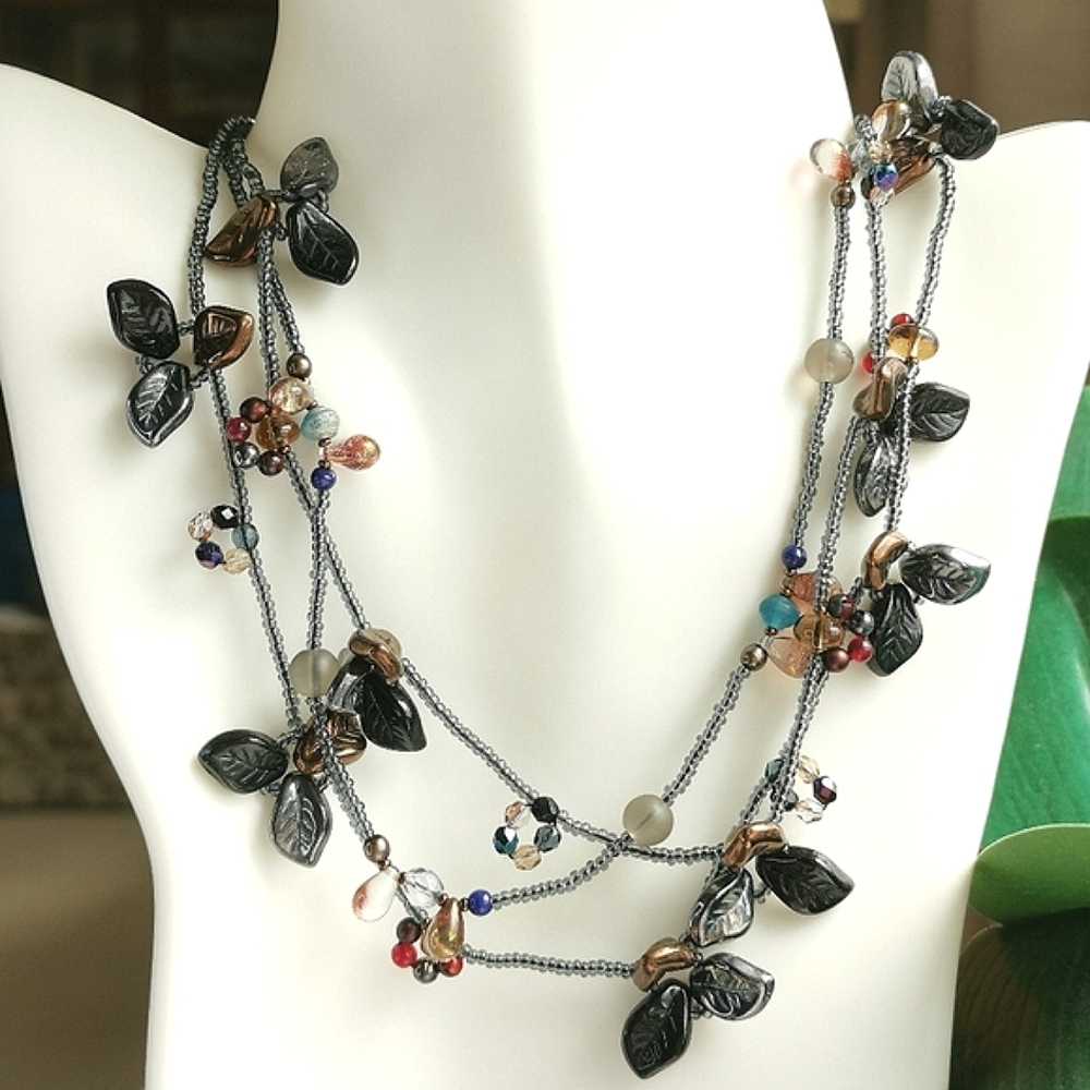 VINTAGE Czech Art Glass beaded necklace in pewter and bronze tones